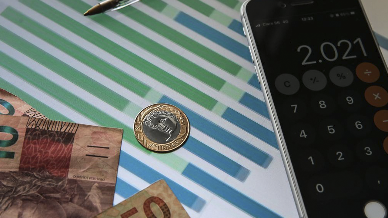 Empresas conseguem corte que permite ampla dedução de vale-refeição do IRPJ